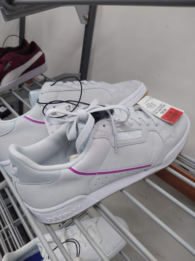 Clothing Store «Burlington Coat Factory», reviews and photos, 22331 Eureka Rd, Taylor, MI 48180, USA