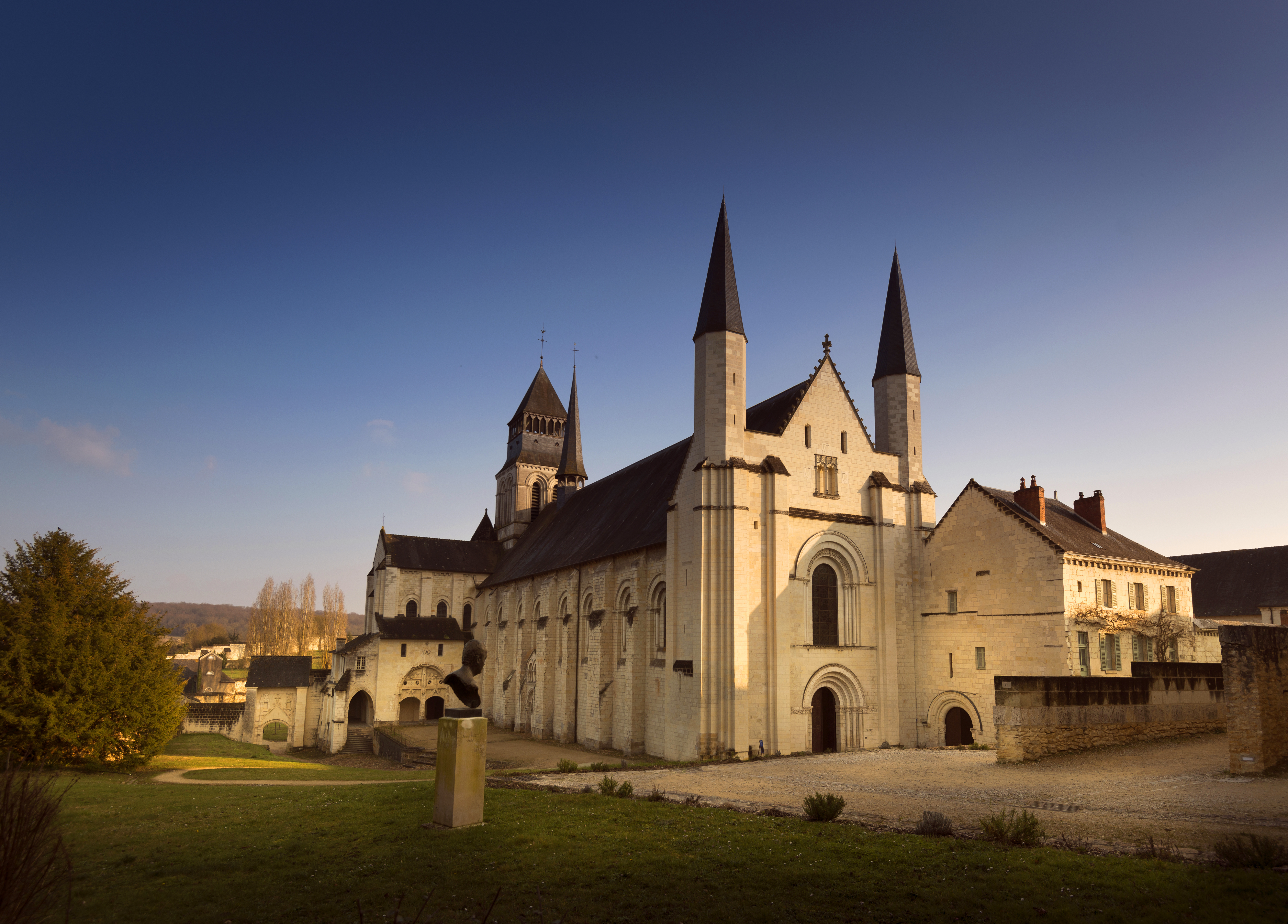Picture of a place: Abbaye Royale de Fontevraud