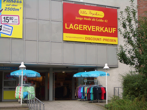 Stores to buy women's plus size bras Hamburg