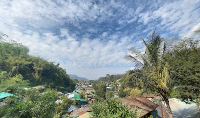 Mae LA REFUGEE CAMP