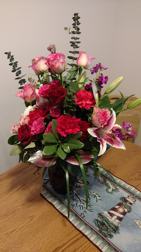 Florist «Country Flower Shop», reviews and photos, 3101 E Layton Ave, Cudahy, WI 53110, USA