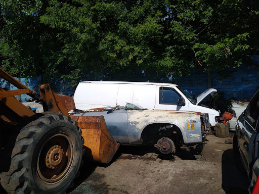 Auto Parts Store «Torrence Auto Wreckers & Parts», reviews and photos, 9601 S Torrence Ave, Chicago, IL 60617, USA