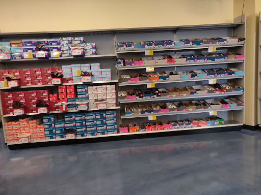 Shoe Store «Shoe Carnival», reviews and photos, 1771 WP Ball Blvd, Sanford, FL 32771, USA