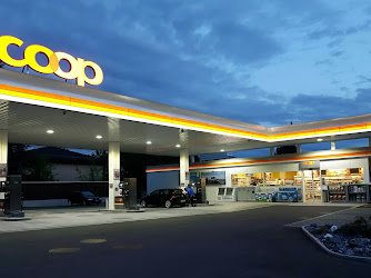 Coop Pronto Shop mit Tankstelle Geroldswil