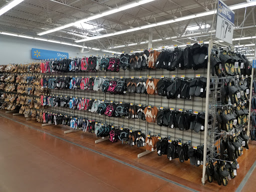 Discount Store «Walmart», reviews and photos, 1555 N Rand Rd, Palatine, IL 60074, USA