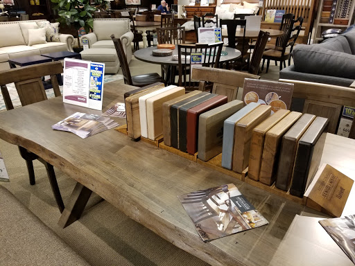 Furniture Store «Becker Furniture World - Northtown», reviews and photos, 304 Northtown Dr NE, Blaine, MN 55434, USA