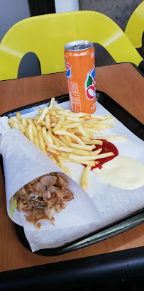 Plats et boissons du Kebab La Pyramide- Sandwicherie à Asnières-sur-Seine - n°12