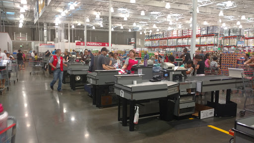 Warehouse store «Costco Wholesale», reviews and photos, 21800 Victory Blvd, Woodland Hills, CA 91367, USA