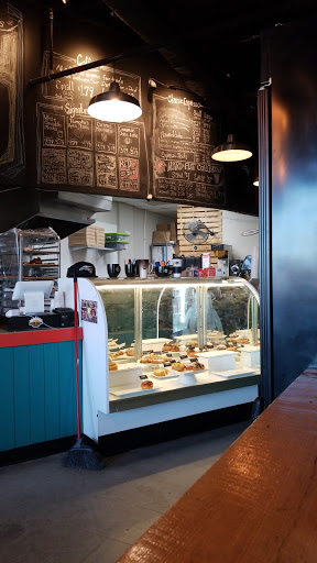 Donut Shop «Wake N Bake Donuts - Carolina Beach», reviews and photos, 1401 N Lake Park Blvd Suite 46, Carolina Beach, NC 28428, USA