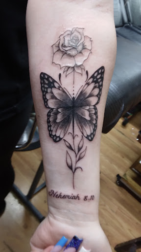 Explore mn tattoo ideas, creative tattoo ideas in Carlinville, available at MaloneTattoo