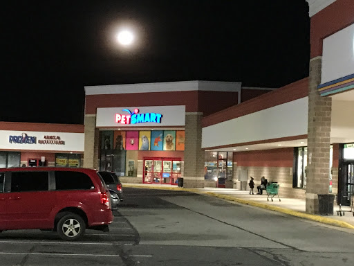 Pet Supply Store «PetSmart», reviews and photos, 13337 Worth Ave, Woodbridge, VA 22192, USA