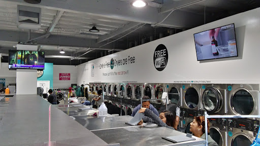 Laundromat «Love Laundry Howe/El Camino», reviews and photos, 2410 Howe Ave, Sacramento, CA 95825, USA
