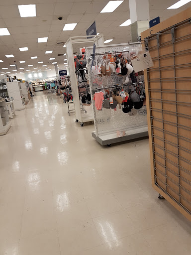 Department Store «Marshalls», reviews and photos, 41920 Ford Rd, Canton, MI 48187, USA