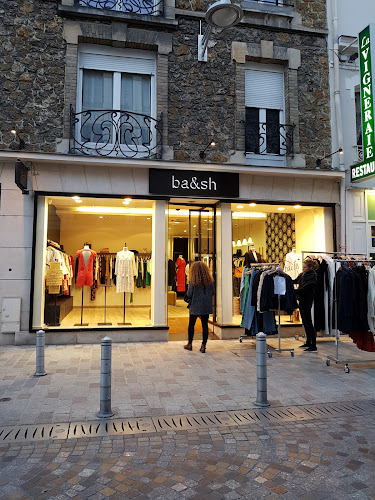 Magasin de vêtements pour femmes ba&sh - Reims Reims