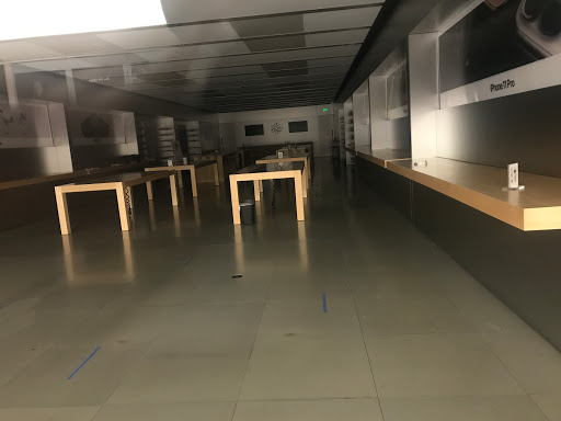 Computer Store «Apple Willowbrook Mall», reviews and photos, 2000 Willowbrook Dr, Houston, TX 77064, USA