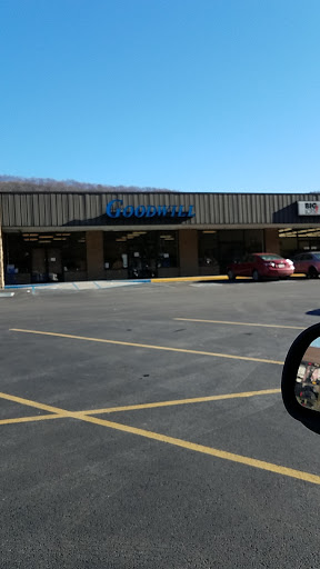 Thrift Store «Goodwill», reviews and photos