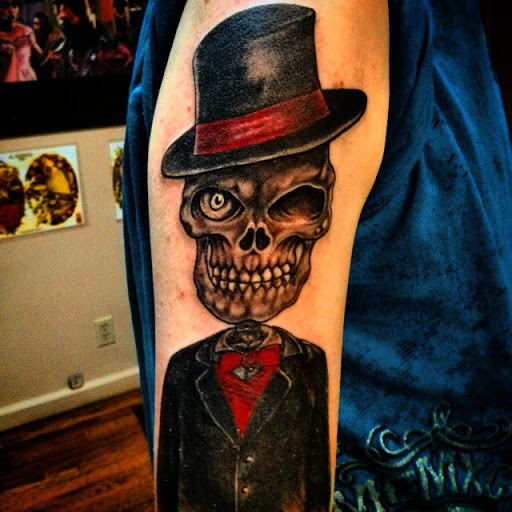 Tattoo Shop «Righteous Tattoo», reviews and photos, 2371 Manchester Rd, Akron, OH 44314, USA