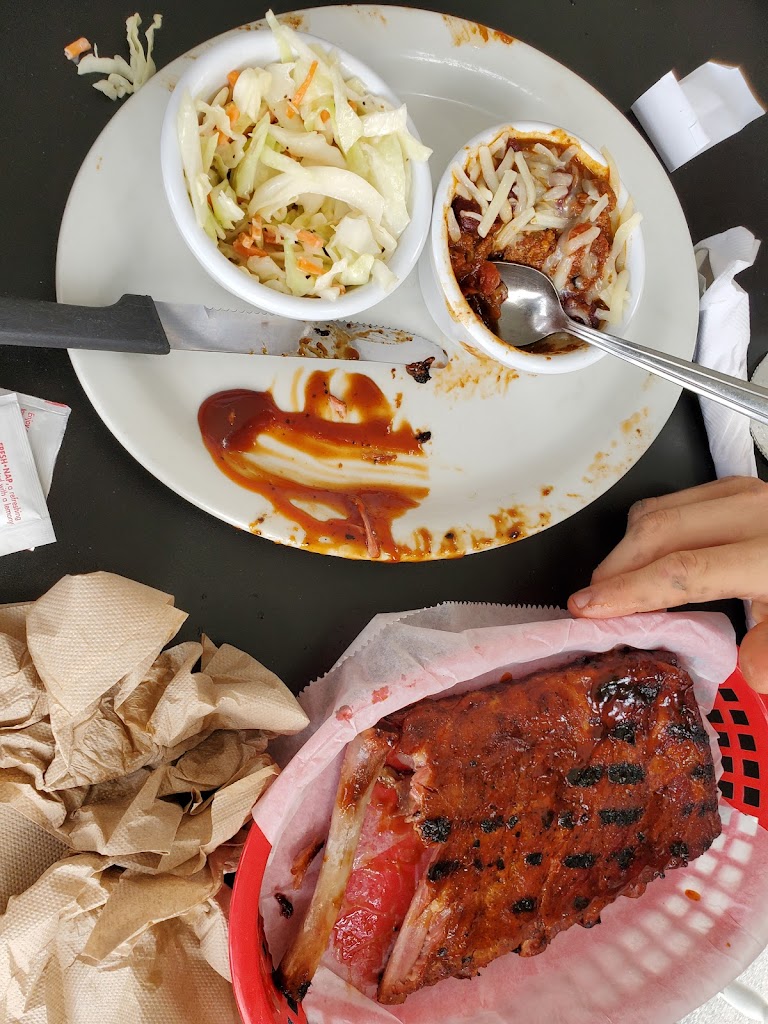 Smokin' Dave's Backyard BBQ & Grill 04270