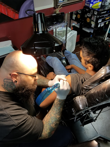 Tattoo Shop «Sellwood Tattoo Parlor», reviews and photos, 8213 SE 17th Ave, Portland, OR 97202, USA