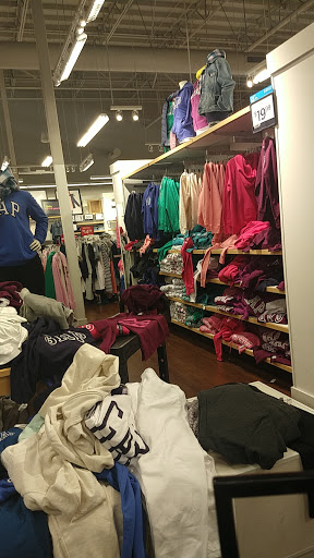 Clothing Store «Gap Outlet», reviews and photos, 3480 W Century Blvd, Inglewood, CA 90303, USA