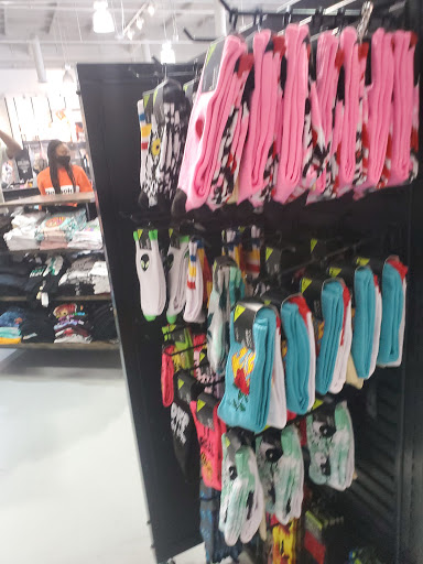 Clothing Store «rue21», reviews and photos, 4015 S Interstate Hwy 35 #328, San Marcos, TX 78666, USA