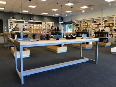 Cell Phone Store «Verizon», reviews and photos, 844 4th St, Santa Rosa, CA 95404, USA