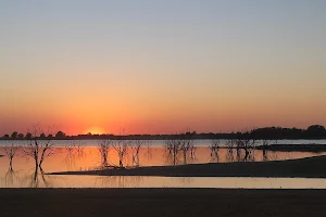 Wellington Lake image