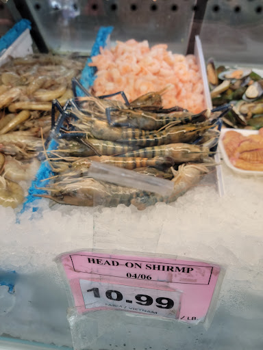 Shopping Mall «Carrollton Shopping Center», reviews and photos, 8474 Annapolis Rd, New Carrollton, MD 20784, USA