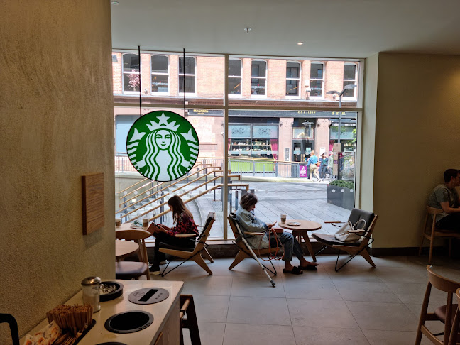 Starbucks Victoria Square - Coffee shop
