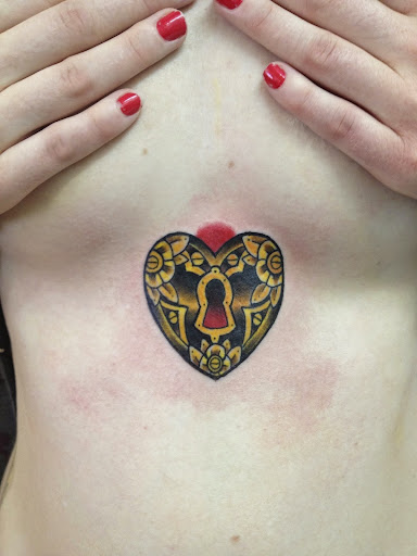 Tattoo Shop «Gypsy Rose Tattoo», reviews and photos, 1505 E Thomas Rd, Phoenix, AZ 85014, USA