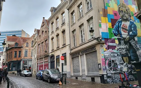 GardeRobe MannekenPis image