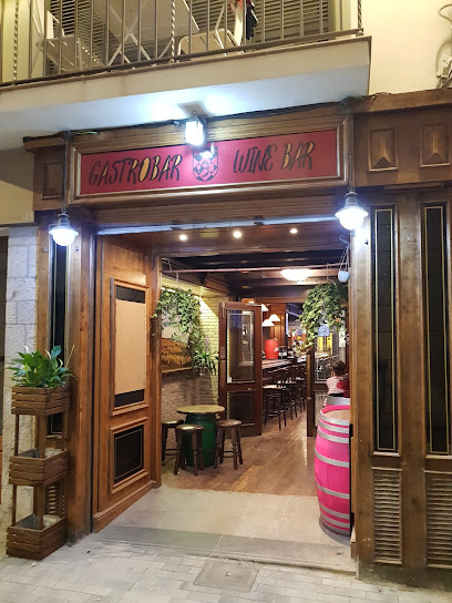 Gastro Bar - Wine Bar - Carrer Bonaire, 35, 08870 Sitges, Barcelona, Spain