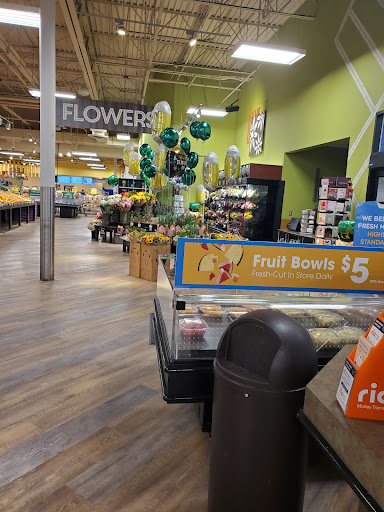 Grocery Store «Kroger», reviews and photos, 30935 Five Mile Road, Livonia, MI 48154, USA