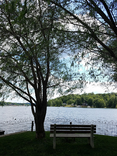 Marine Supply Store «Main Lake Market», reviews and photos, 234 S New Jersey Ave, Lake Hopatcong, NJ 07849, USA