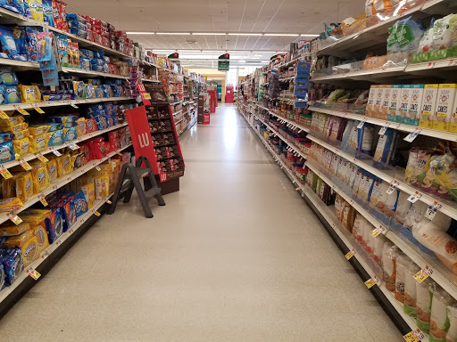Grocery Store «Super Stop & Shop», reviews and photos, 100 Macy St, Amesbury, MA 01913, USA