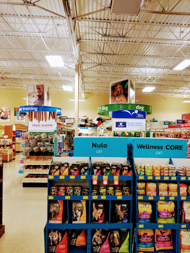 Pet Supply Store «PetSmart», reviews and photos, 1700 Norman Dr #200, Valdosta, GA 31601, USA