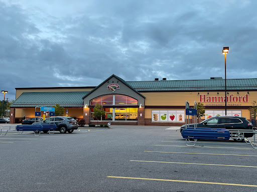Hannaford Supermarket, 99 Main St, Gorham, ME 04038, USA, 