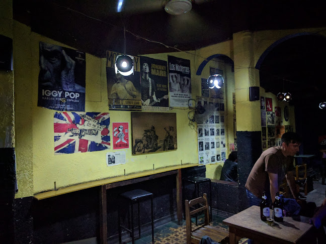 Clash city rockers Bar - Pub