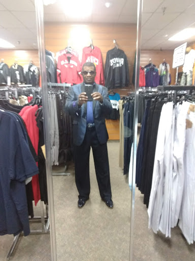 Shopping Mall «Marketplace Mall», reviews and photos, 2101 Peters Creek Pkwy, Winston-Salem, NC 27127, USA