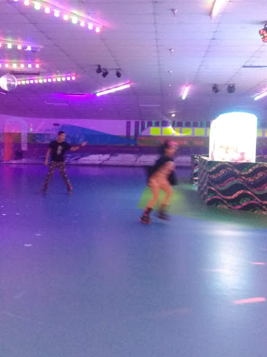 Roller Skating Rink «Skate Estate», reviews and photos, 3401 Vestal Rd, Vestal, NY 13850, USA