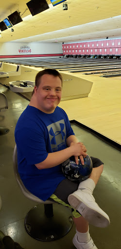 Bowling Alley «Wonderland Lanes», reviews and photos, 8265 Richardson Rd, Commerce Charter Twp, MI 48390, USA