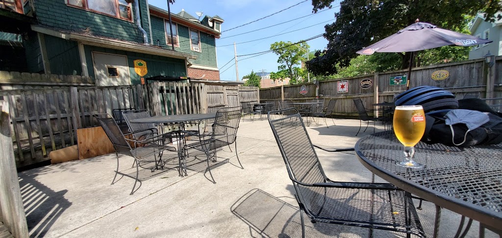 The Beacon Pub 60130