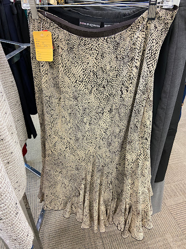 Thrift Store «Nearly New Thrift Shop», reviews and photos, 1250 Bardstown Rd # 114, Louisville, KY 40204, USA