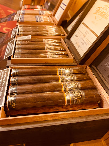 Tobacco Shop «Hogshead Cigar Lounge», reviews and photos, 9849 Jefferson Davis Hwy #106, Fredericksburg, VA 22407, USA