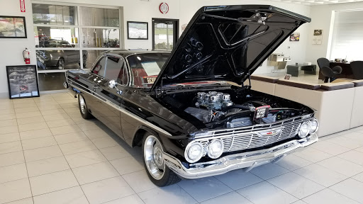 Used Car Dealer «Gateway Classic Cars of Dallas», reviews and photos, 1250 Mustang Dr #500, Grapevine, TX 76051, USA