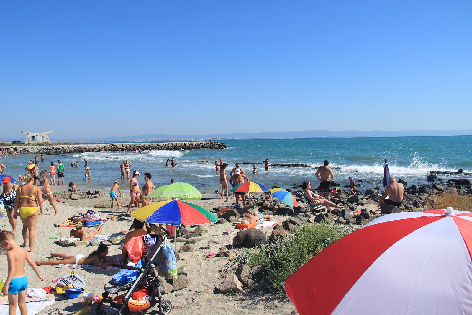 Photo de Pomorie beach - endroit populaire parmi les connaisseurs de la détente