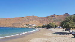 Paralia Flampouria'in fotoğrafı biraz temiz temizlik seviyesi ile