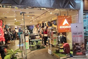 Eiger Adventure Store Matahari Dept. Store Simpang Lima image