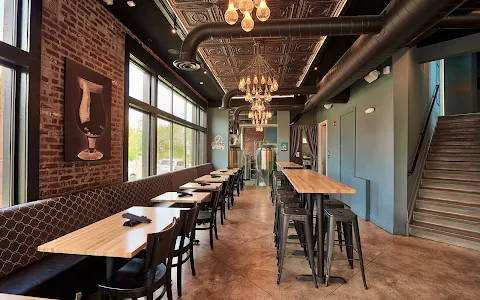 Briar Common Brewery + Eatery image