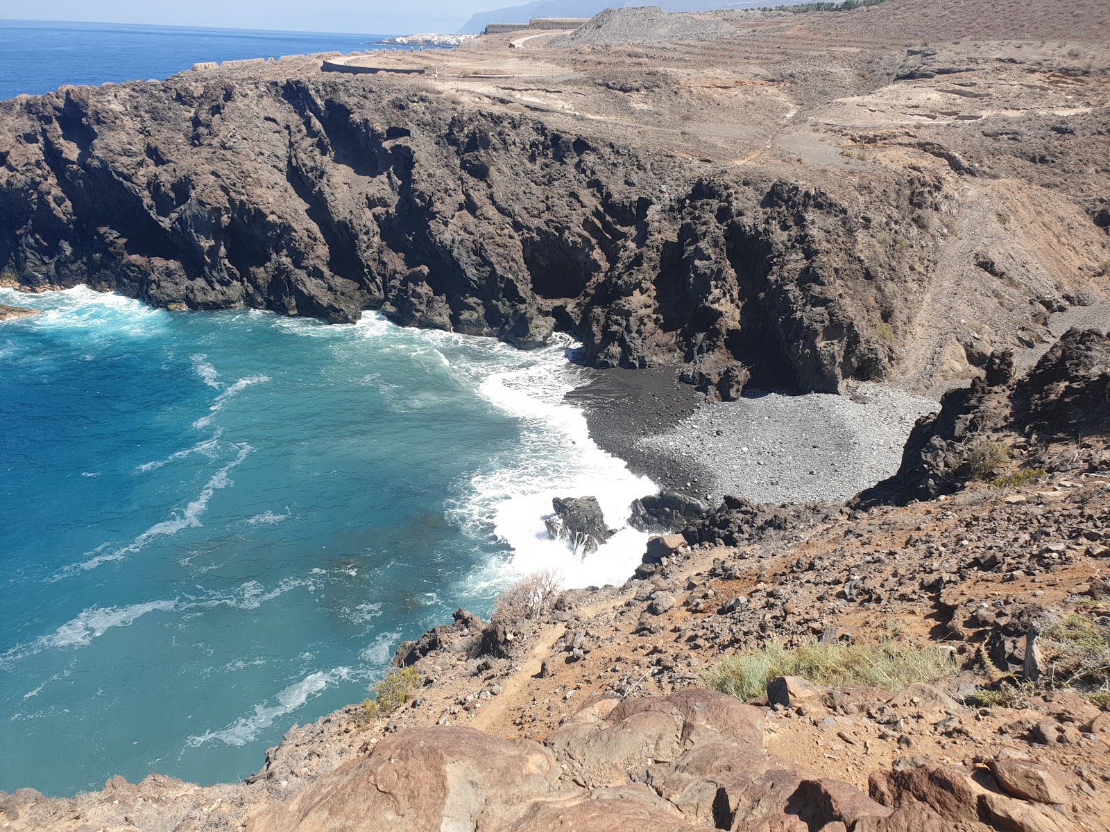 Foto de Playa de Ricasa con arena gris y guijarros superficie